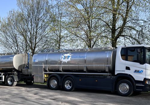 Lastwagen mit Anhänger