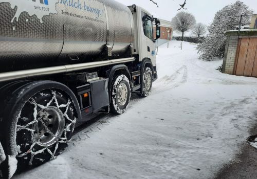 Lastwagen im Winter
